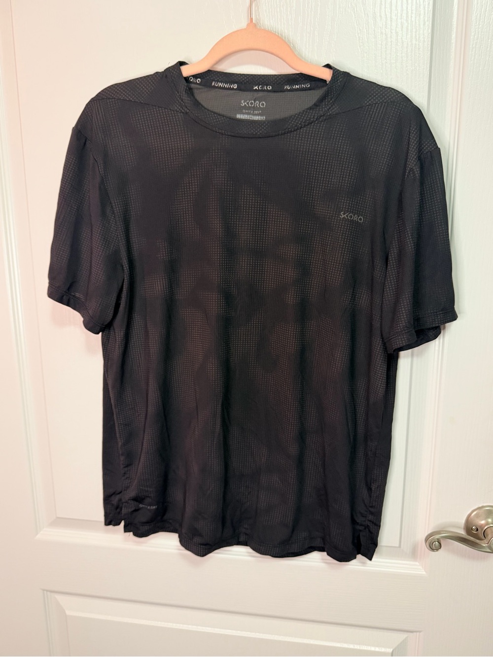Skora Men's Black Short-Sleeve Performance Tee
